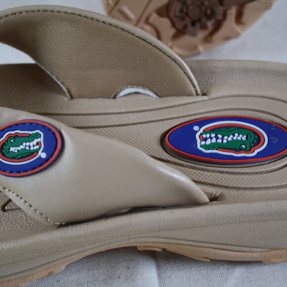 Zoris Colligate Series Golf Sandles Tan w Florida Gator Logo Men's size 6 NWOT - Picture 3 of 5